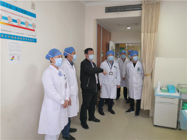 【阻击疫情,齐鲁医院在行动】院感处到手足外科开展培训