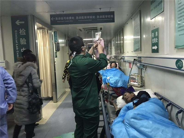 齐鲁医院跨年夜里的温情坚守与温馨相伴——山东大学齐鲁医院跨年夜图片集锦