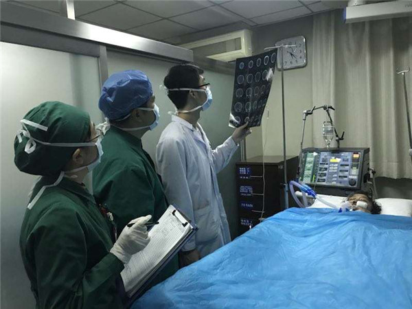 齐鲁医院跨年夜里的温情坚守与温馨相伴——山东大学齐鲁医院跨年夜图片集锦