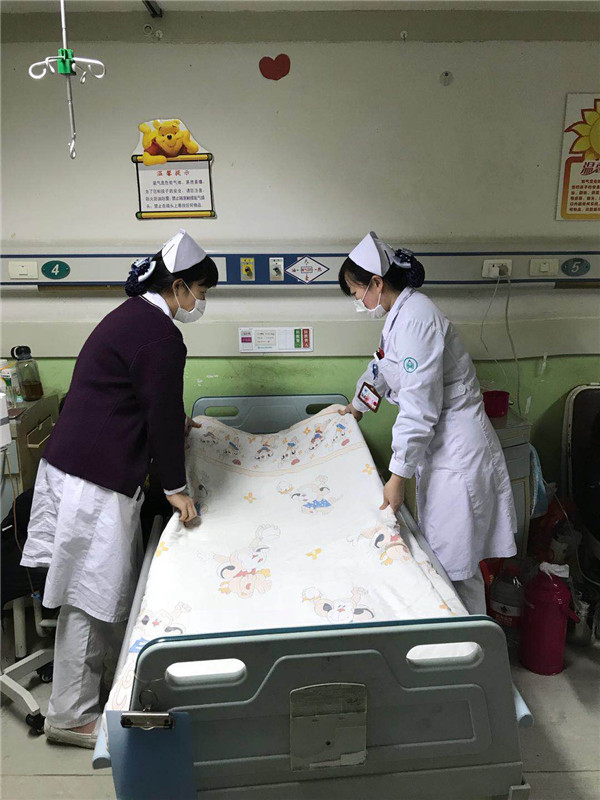 齐鲁医院跨年夜里的温情坚守与温馨相伴——山东大学齐鲁医院跨年夜图片集锦