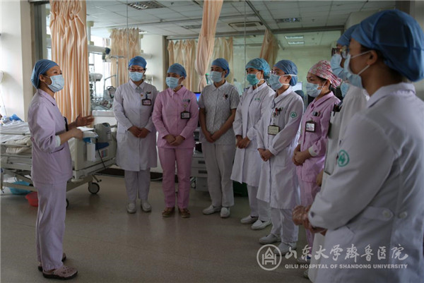 【阻击疫情,齐鲁医院在行动】医院对第四批待命援鄂医疗队员进行培训