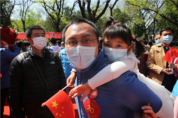 山东大学齐鲁医院援鄂医疗队凯旋欢迎仪式隆重举行