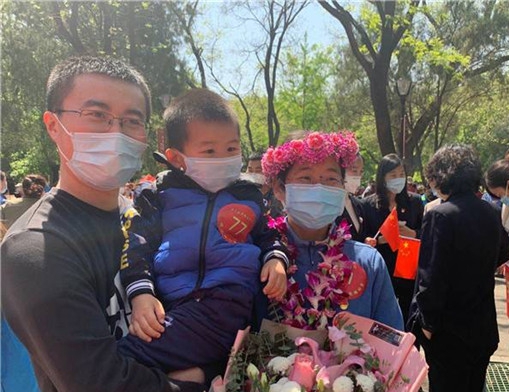白衣执甲护荆楚 山河无恙携春归——山东大学齐鲁医院援鄂医疗队凯旋欢迎仪式隆重举行