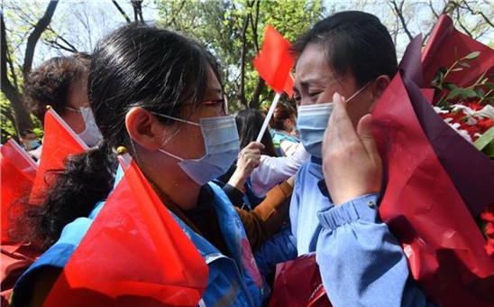白衣执甲护荆楚 山河无恙携春归——山东大学齐鲁医院援鄂医疗队凯旋欢迎仪式隆重举行
