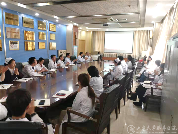 副院长纪春岩为血液科党支部讲“不忘初心 牢记使命”主题教育专题党课